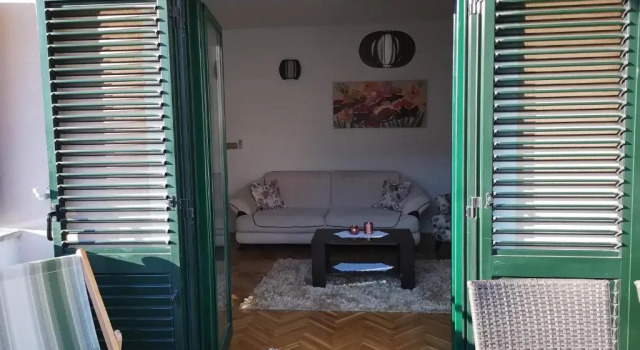 Apartmani Ivona, Varaa Hotelli Hotellit Split-Dalmatia pysäköinnillä, Pysäköinti
