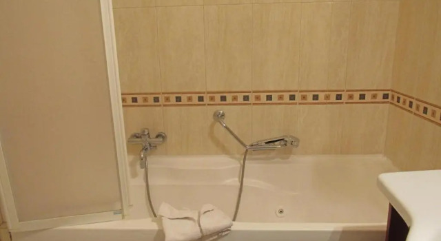 Standard Doppel Zimmer mit Balkon Hotel Akropolis - Museum Hotel