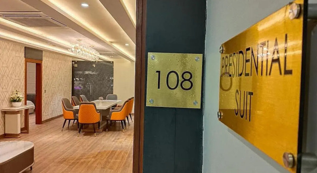 Western Blu INN, Забронировать Отель Отели Нью-Дели с парковкой, Парковка