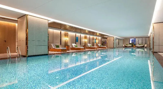 Crowne Plaza Huaihua, Book Hotel Hoteller i Huaihua med pool, Swimmingpool