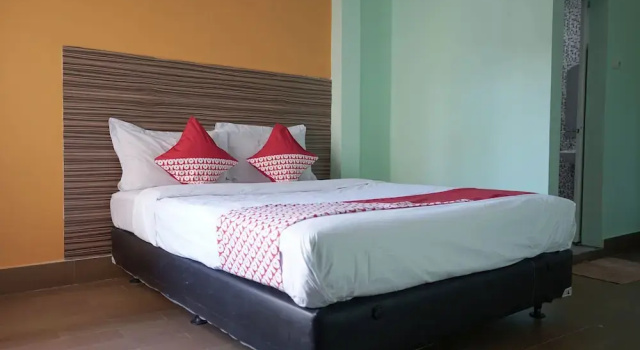Almira Homestay, Prenota Hotel Hotel a Sulawesi con parcheggio, Parcheggio