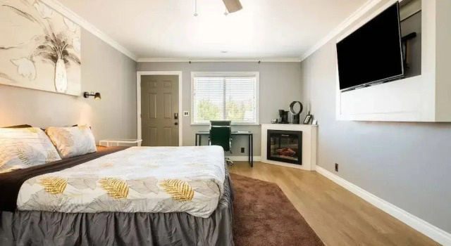 Standard Zimmer mit Balkon Big Bear Spa Suites