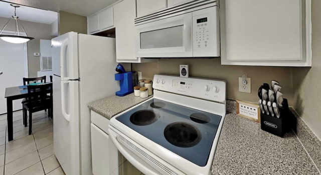 Babe's Place by Ryson Vacation Rentals, Забронировать Апартаменты/квартира Апартаменты Галвестон, рядом с Центр развлечений и картинга Галвестона, Апартаменты/квартира