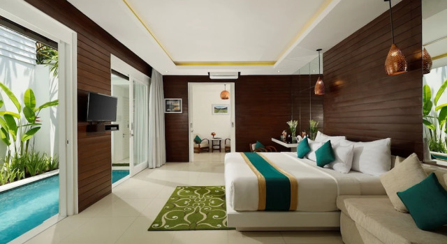 Вилла с балконом Bajra Bali Villa Seminyak