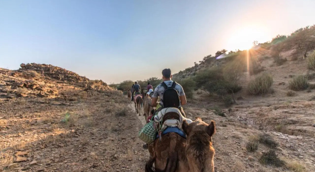 Hotel Oasis Haveli Jaisalmer, Забронировать Хостел Отели штата Раджастхана с парковкой, Парковка