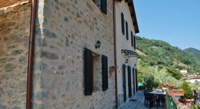 Casa Ulqini, Book Hotel Hoteller i Garfagnana med pool, Swimmingpool