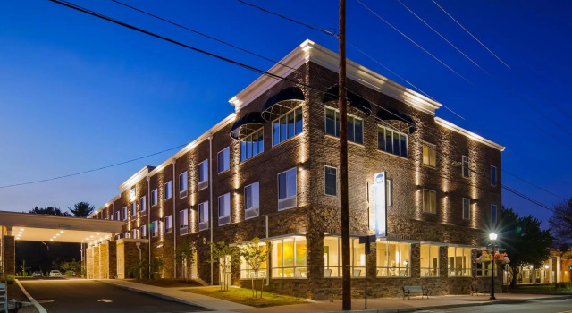 Кровать в общем номере Best Western Gettysburg
