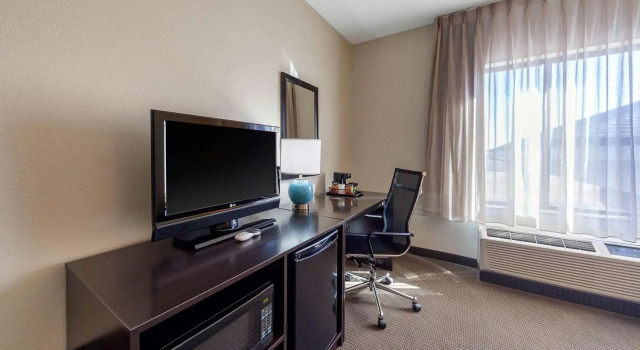 Четырёхместный номер Standard Garner Hotel Norman Universirty Area by IHG
