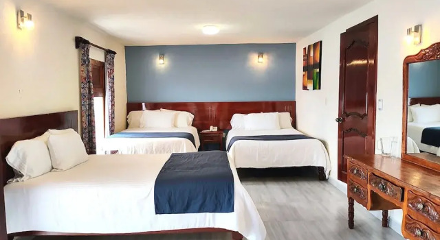 Трёхместный номер Standard Hotel Barrio Antiguo