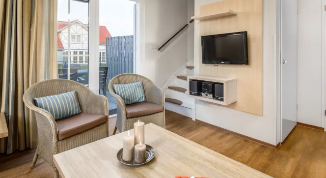 Semi-detached, Comfortable Villa With Wifi, Beach at 400 m, Забронировать Вилла Виллы Zeeuws-Vlaanderen, Вилла