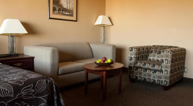 Номер Standard Medicine Hat Lodge, Trademark Collection by Wyndham