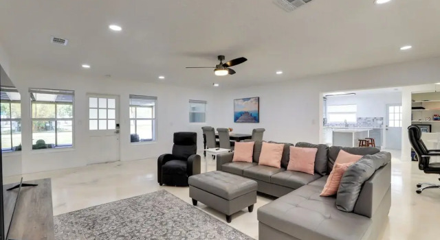 Dog-friendly Home w/ Patio & BBQ in Bradenton, Réserver Maison de vacances Bradenton Beach Sarasota Area