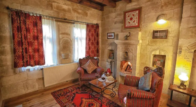 Двухместный номер Lower Floor Deluxe Travellers Cave Hotel