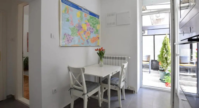Crown apartment - Your most comfortable stay, Забронировать Апартаменты/квартира Отели Белграда с парковкой, рядом с Храм Святого Саввы, Парковка