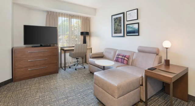 Люкс Residence Inn by Marriott State College