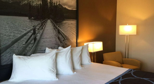 Super 8 by Wyndham Spruce Grove