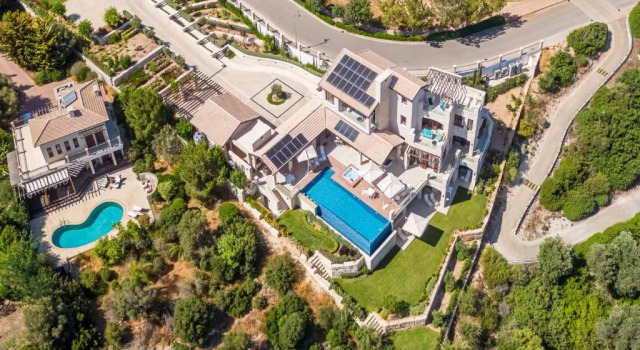Вилла Deluxe Villa Elea, New Deluxe Golf Villa at Aphrodite Hills - 6 Bedrooms, 7 Bathrooms