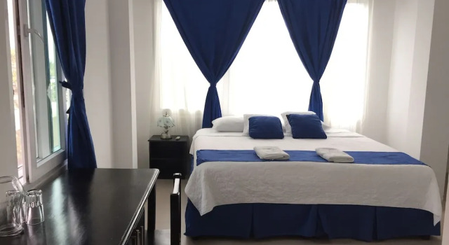 Hotel Cally, Забронировать Отель Пуэрто-Вильямиль Galápagos