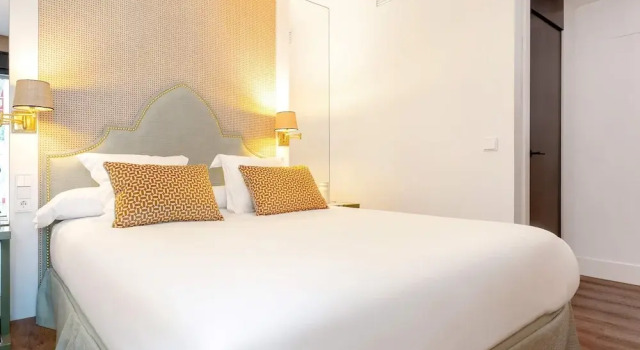 Genteel Home Betis 67, Забронировать Отель Отели Севильи с бассейном, рядом с Plaza de Puerta Jerez, Бассейн