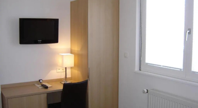 Standard Doppel Zimmer Hôtel Restaurant La Charrue