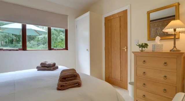 Detached Holiday Home in Beautiful Forest Location in Brightling, Забронировать Отель Отели Исторического графства Суссекса с парковкой, Парковка