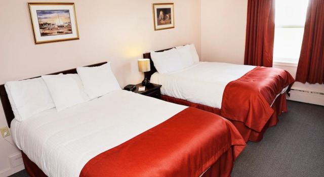 Четырёхместный номер Standard Slemon Park Hotel & Conference Centre