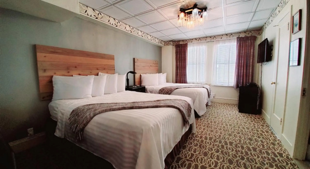 Hotel Nevada & Gambling Hall, Buchen Sie Hotel Ely 