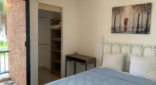 Апартаменты с балконом Cancún Suites Apartments - Hotel Zone