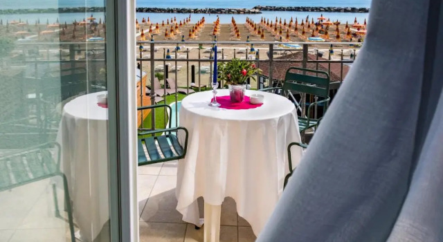 Семейный номер Standard с видом на море Hotel Estate