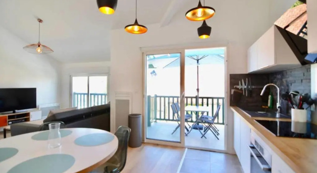 Coco Elaura Charming Duplex Apartment - 2 bedrooms - City center - WIFI