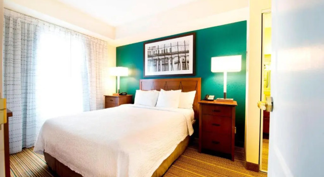 Люкс с 2 комнатами Residence Inn by Marriott Mississauga-Airport Corporate Centre West