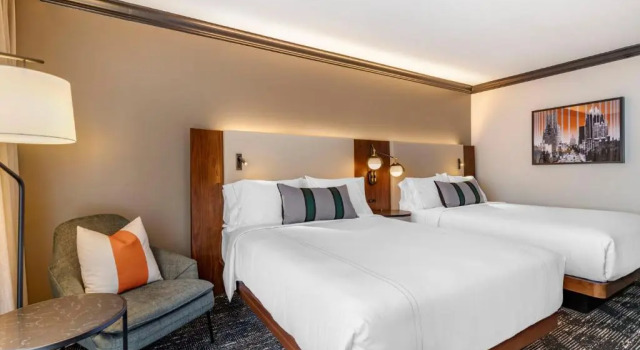 Четырёхместный номер Deluxe Omni Austin Hotel Downtown