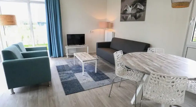 Modern Holiday Home With Dishwasher, Забронировать Отель Отели в центре Энкхейзен, в центре