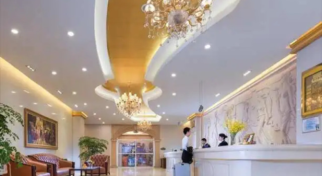 Vienna Hotel Shenzhen Bao'an Fanshen Metro Station, Забронировать Отель Отели Шэньчжэнь 3 звезды, 3*