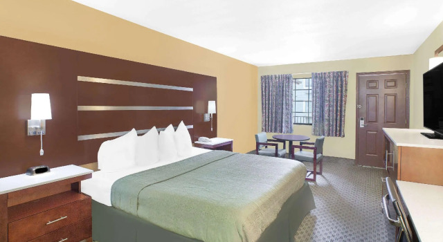 Двухместный номер Standard Days Inn by Wyndham Fayetteville