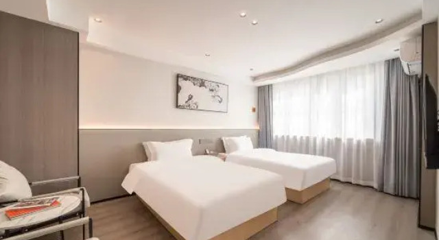 Семейный люкс Comfort Outai Chain Hotel (Leqing Dongyuan Store)
