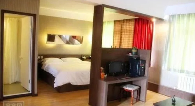 Rongcheng Mint Hotel