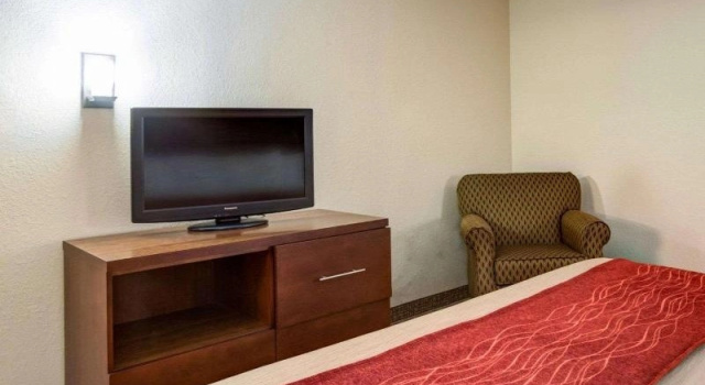 Люкс c 1 комнатой Comfort Inn & Suites Clemson - University Area