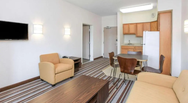 Двухместный люкс c 1 комнатой Super 8 by Wyndham Sault Ste. Marie