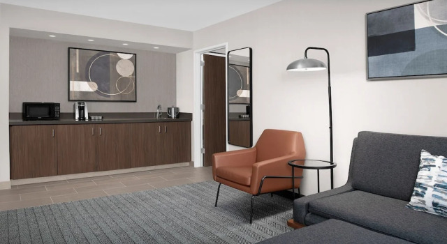 Одноместный люкс c 1 комнатой Courtyard by Marriott Portland Tigard