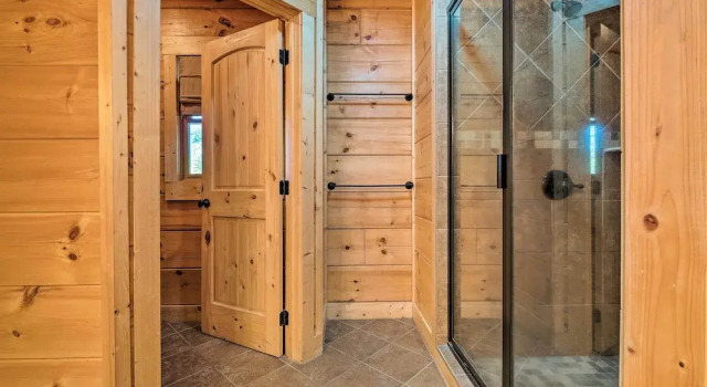 Smoky Mountain Views + Hot Tub: Spacious Cabin!, Забронировать Дом для отпуска Олдем Great Smoky Mountains National Park