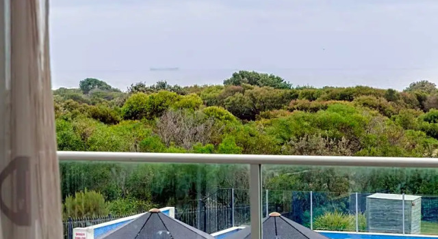 Вилла Caves Coastal Bar & Bungalows