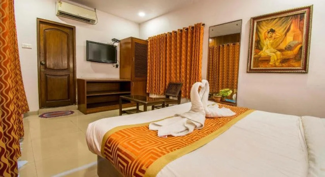 Hotel Chandra's, Rezerwuj Hotel Hotele w Andhra Pradesh z parkingiem, Parking