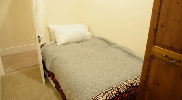 Spacious 3 Bedroom Apartment in South West London, Varaa Huoneisto Asunnot kohteessa Merseyside, Huoneisto