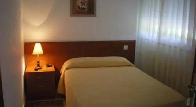 Pension Residencia As Termas, Rezerwuj Hotel Hotele w Orense z basenem, Basen