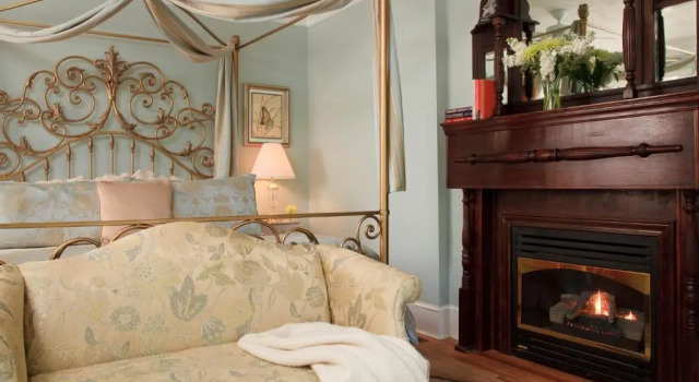 Люкс Superior White Doe Inn Bed & Breakfast