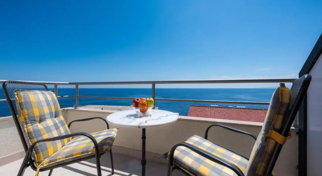 Апартаменты c 1 комнатой с балконом и с видом на море Apartments Stipe Plazibat
