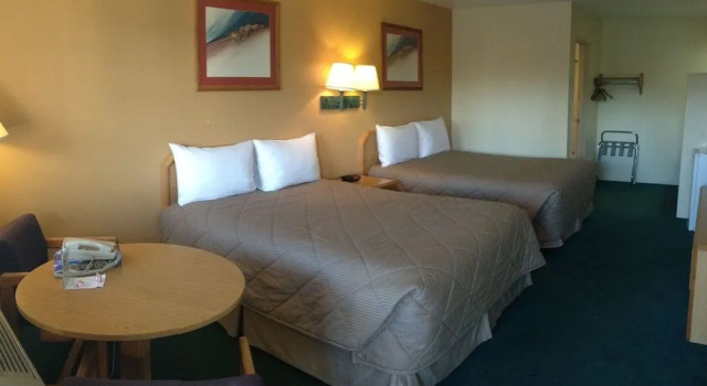 Econo Lodge Inn & Suites Montrose - Black Canyon Area, Забронировать Отель Отели Монтроуз с парковкой, Парковка