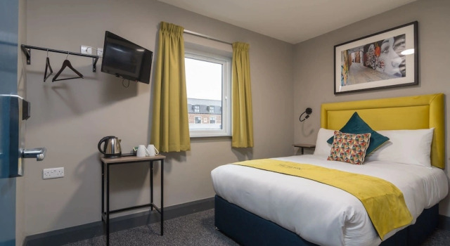 The Ireton by Stay in Belfast, Забронировать Отель Отели Белфаста с парковкой, рядом с Тюрьма Крамлин-Роуд в Белфасте, Парковка