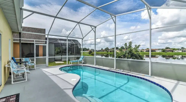 Коттедж Kissimmee Retreat w/ Pool: Near Disney & Golf!